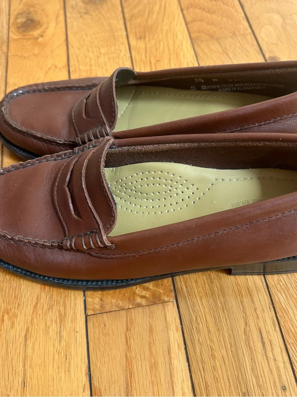 Bass Co Weejuns Bass Kathleen Brown Leather Woman’s Sz 5.5M Penny Loafer VTG